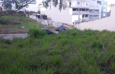 Terreno no Bairro Vivendas do Lago