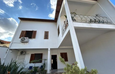 Casa Residencial no Bairro Vila Santa  Cecília