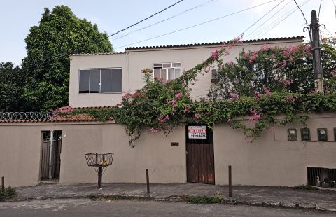 Casa Térrea no Bairro Belmonte